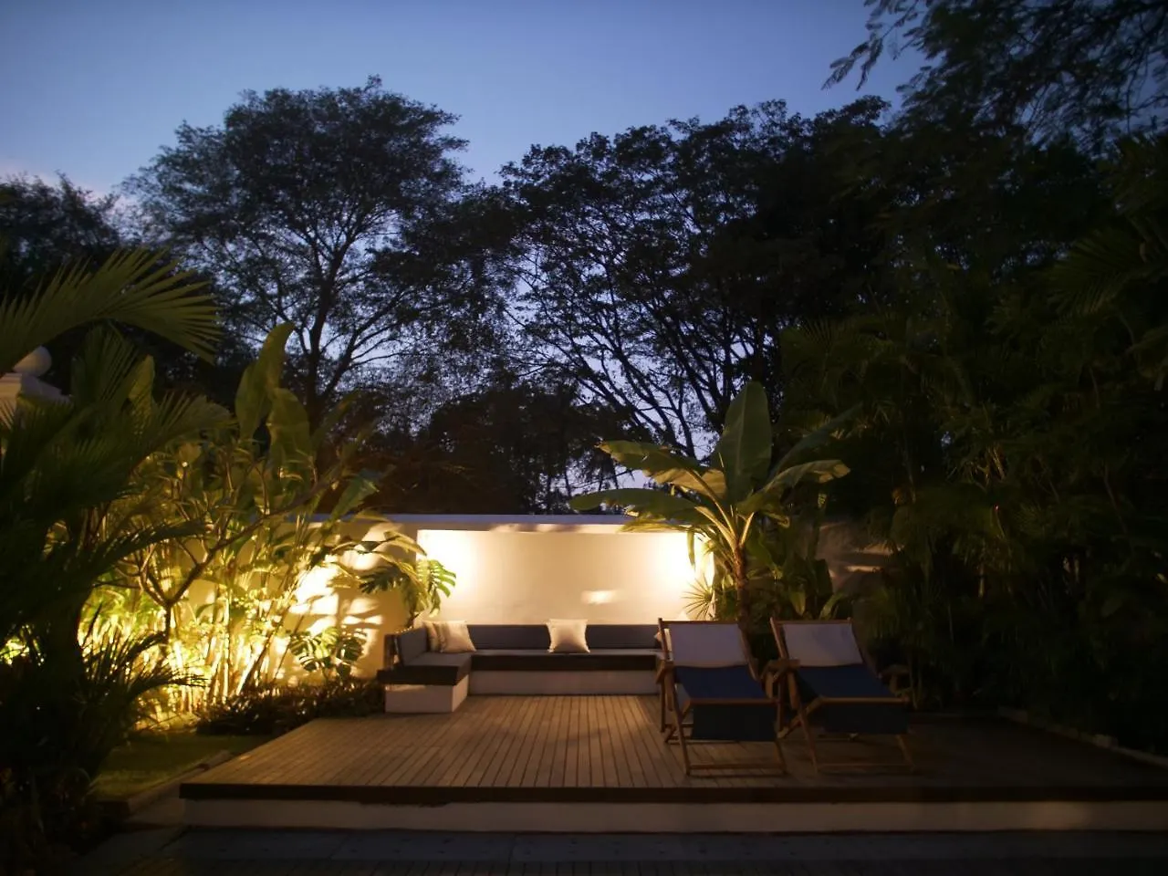 Le Colonial 1506 - Exclusive Luxury Hideaway Hotel Kochi